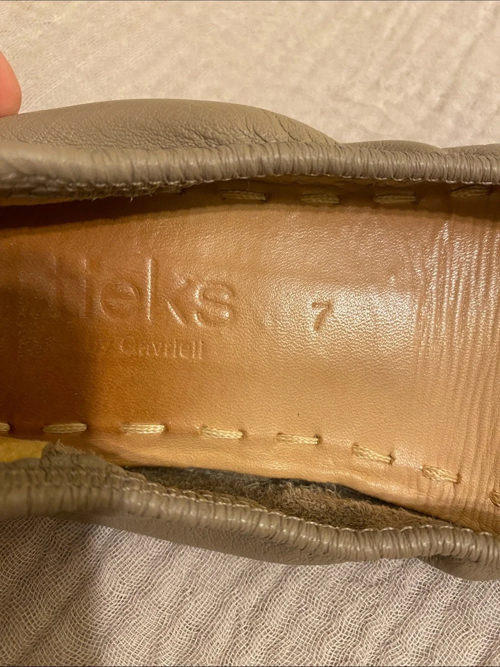 Tieks Taupe Leather Ballet Flats — Neutral Slip-Ons. Size 7